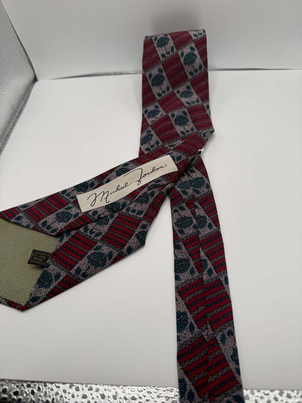 Bugatchi Uomo for Michael Jordan Silk Necktie Umbrella Pattern